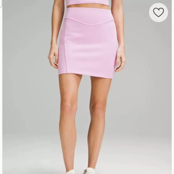 LULULEMON Scuba High-Rise Mini Skirt. Vitapink. Size small NWT - Picture 5 of 11